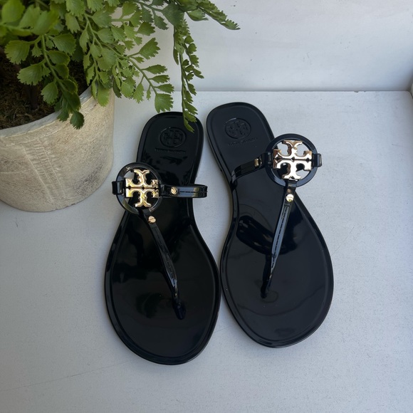 TORY BURCH🍂🍁black jelly sandals SIZE 7 womens - Picture 7 of 8